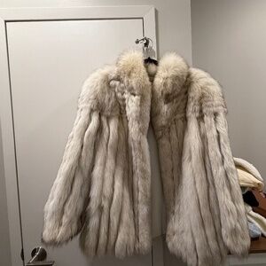SOLD---Vintage saga Fox fur